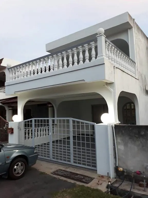 Homestay Bukit Katil Melaka 10Pax 3R3B Malaysia
